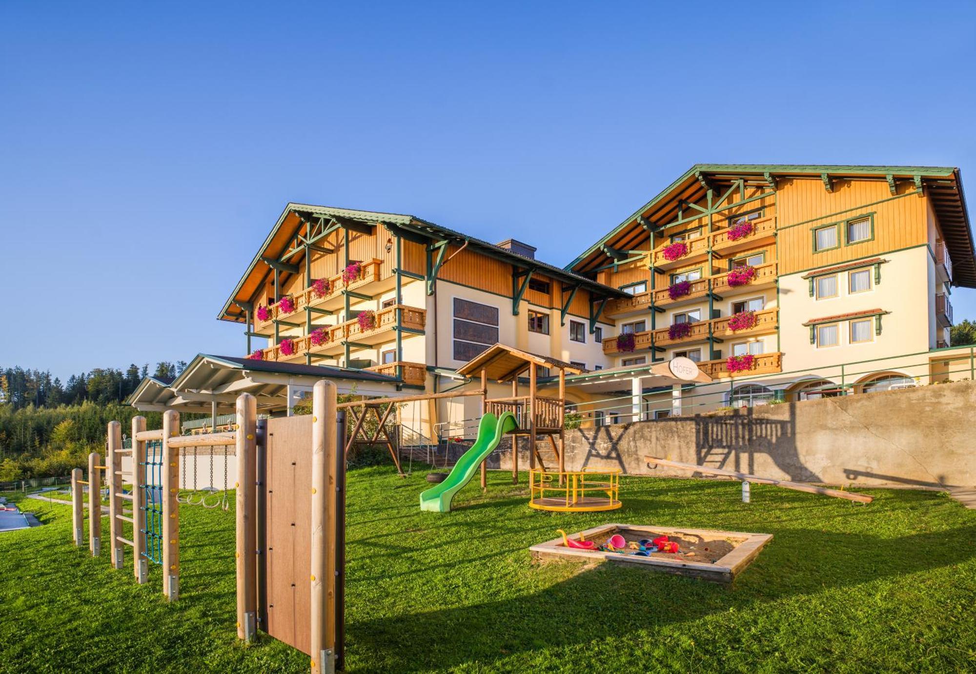 Ferienhotel Hofer Superior Strass im Attergau Екстер'єр фото